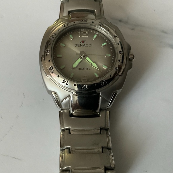 Denacci Silver Quartz Watch - Picture 3 of 5